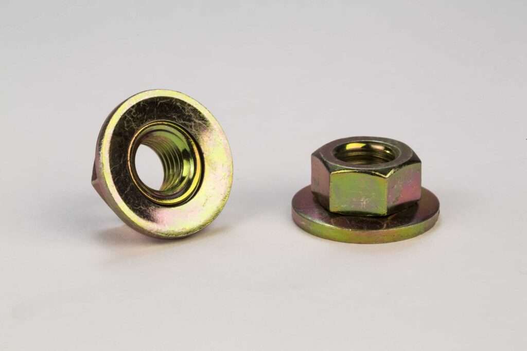 אום משולב דיסקה קמורה DIN 6796